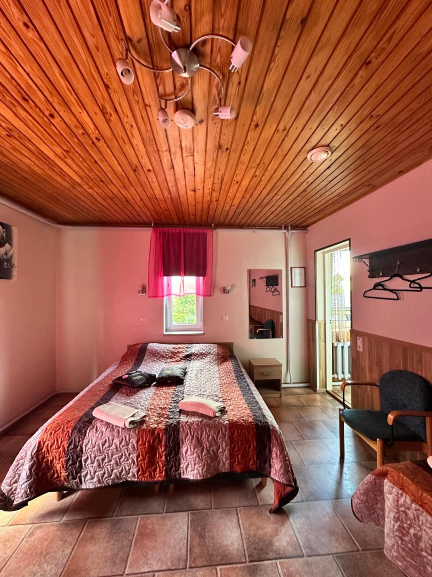 Guesthouse Maenniku Παρνού Εξωτερικό φωτογραφία