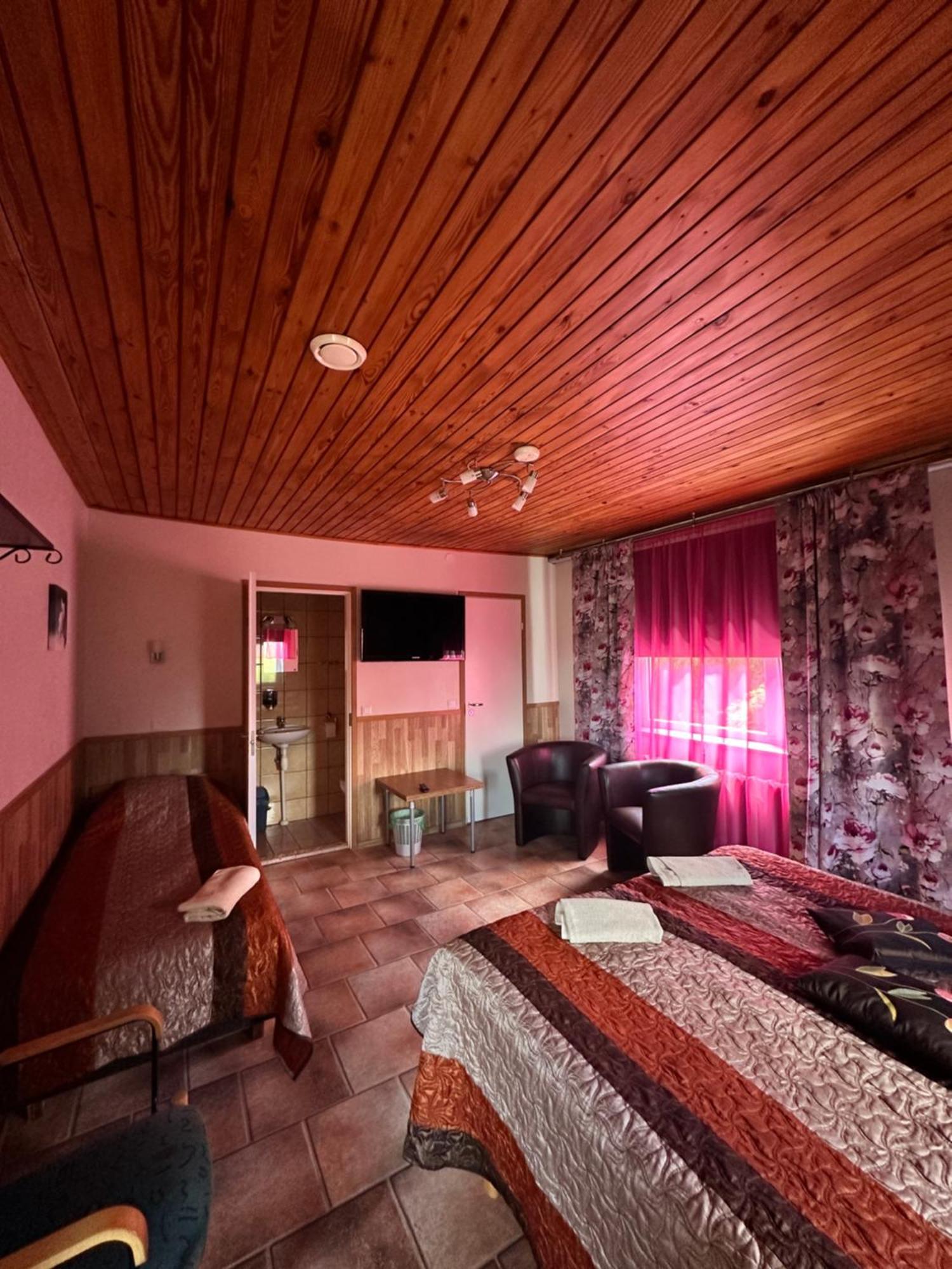 Guesthouse Maenniku Παρνού Εξωτερικό φωτογραφία
